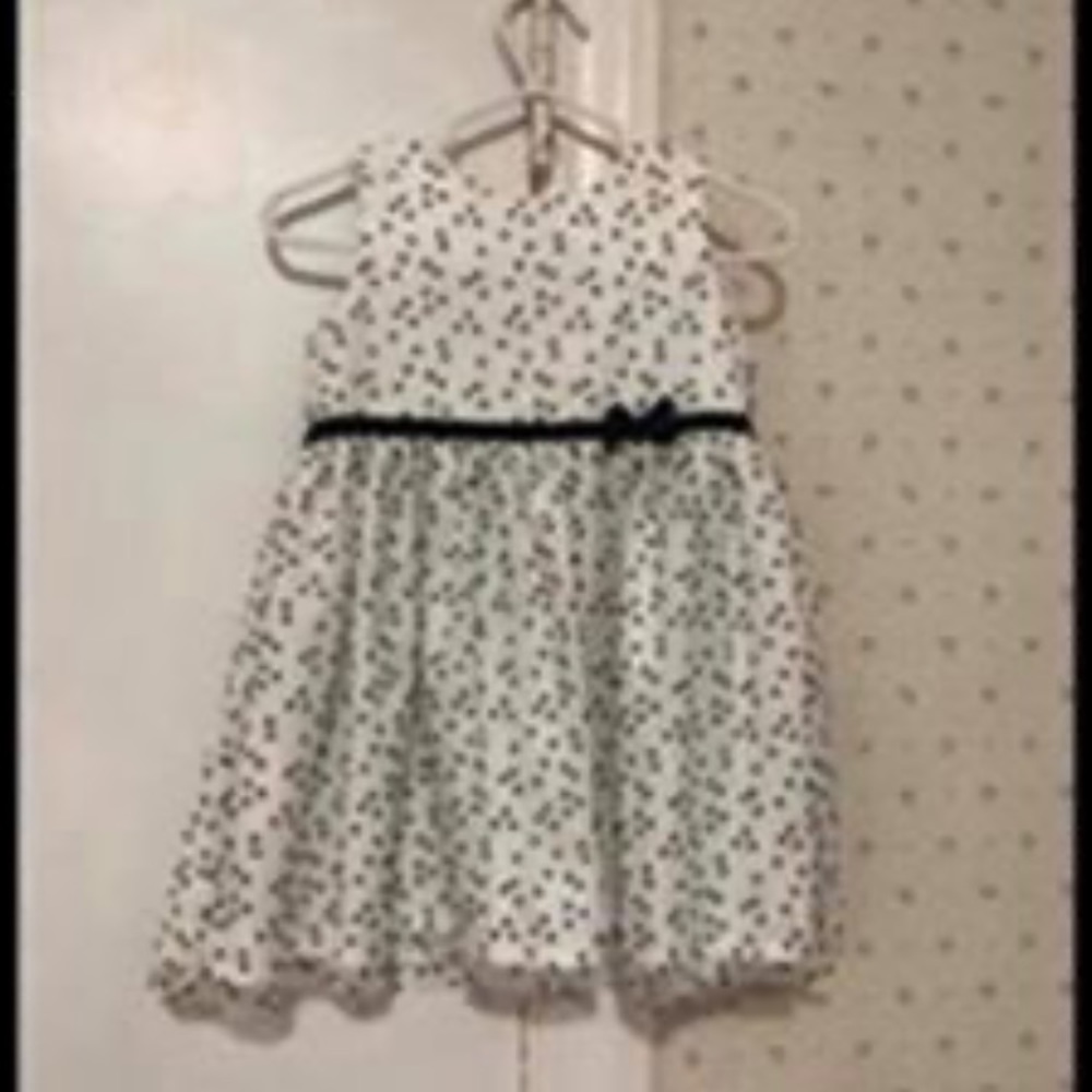 Baby girl dress - 12 Months.